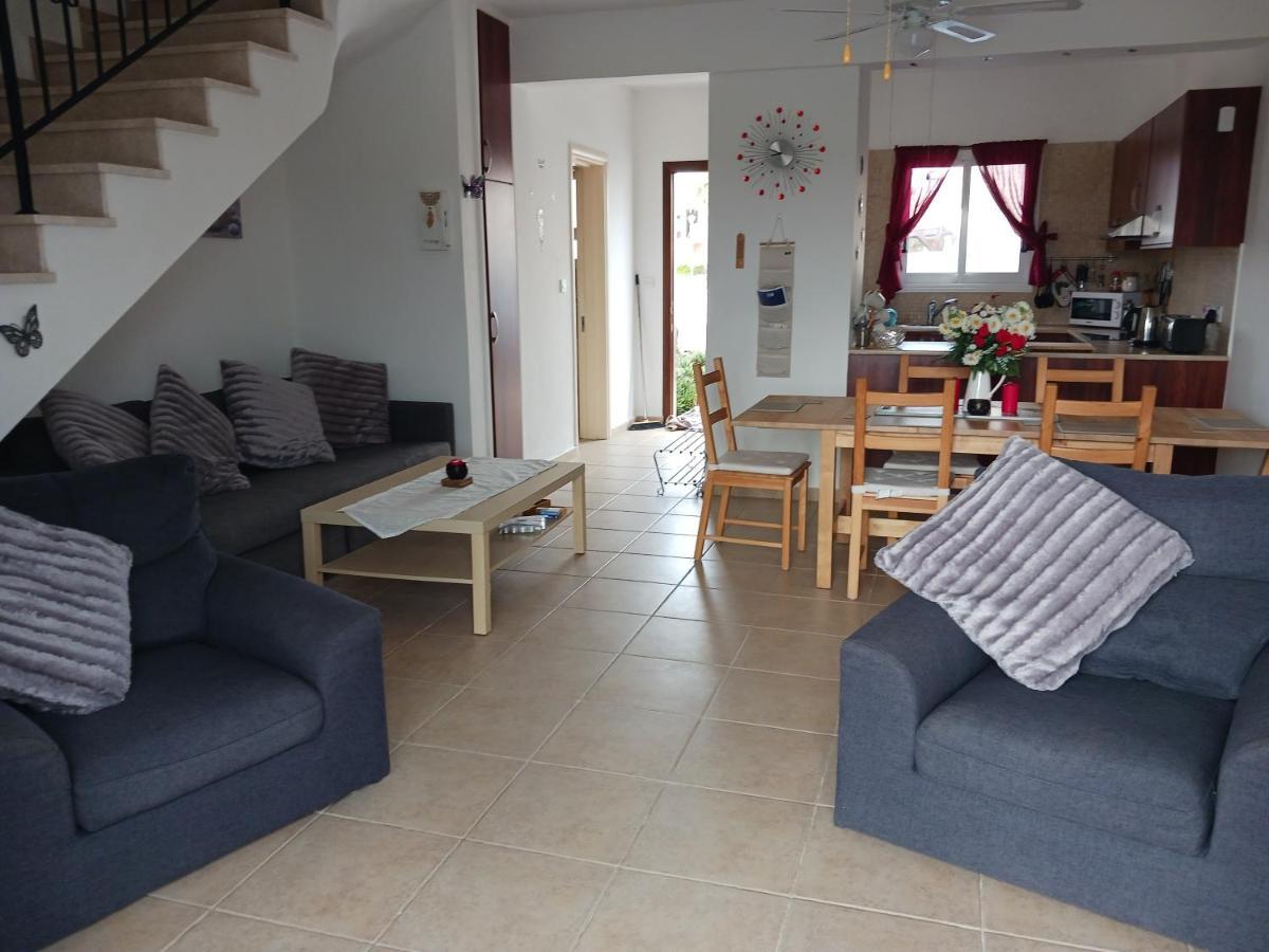 Beautiful 2-Bed House In Mandria Paphos Villa Екстериор снимка