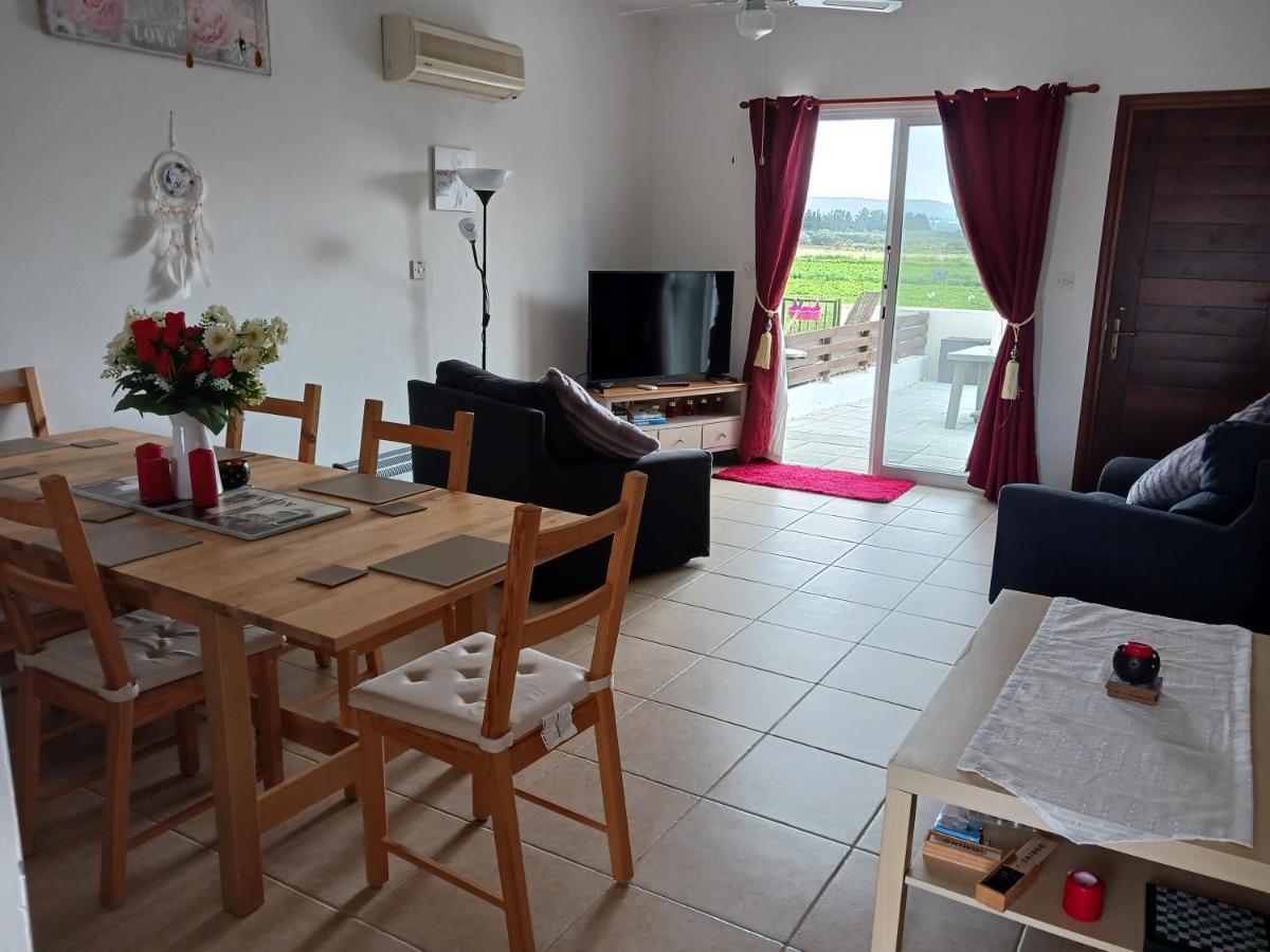 Beautiful 2-Bed House In Mandria Paphos Villa Екстериор снимка